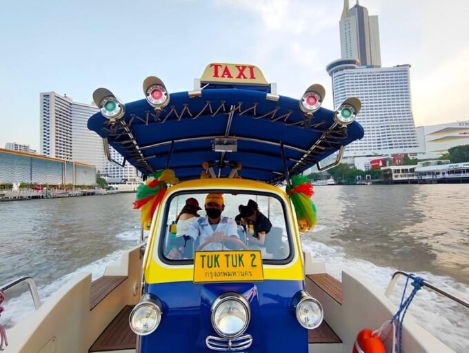 Bangkok: Tuk Tuk Speedboat Ride on the Chao Phraya River - Suitable for All Ages