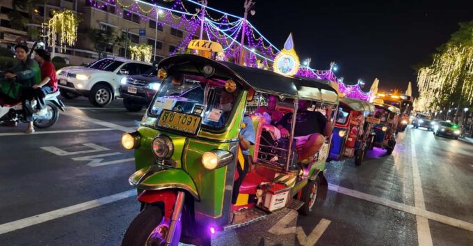 Bangkok: TUK Tuk Tour Night Life Private With Hotel Pick up - Inclusions and Exclusions