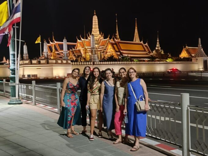 Bangkok Tuk Tuk Tour With Hotel Pick up and Dinner - Metal Castle Temple Tour