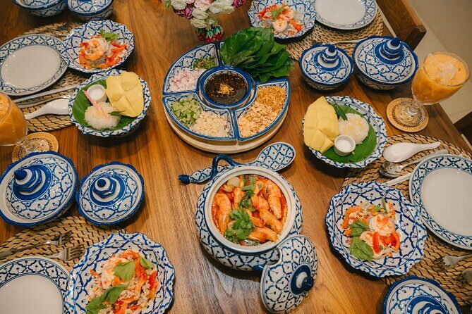 Bangkok Udomsuk Thai Cooking Class with local market tour - FAQ