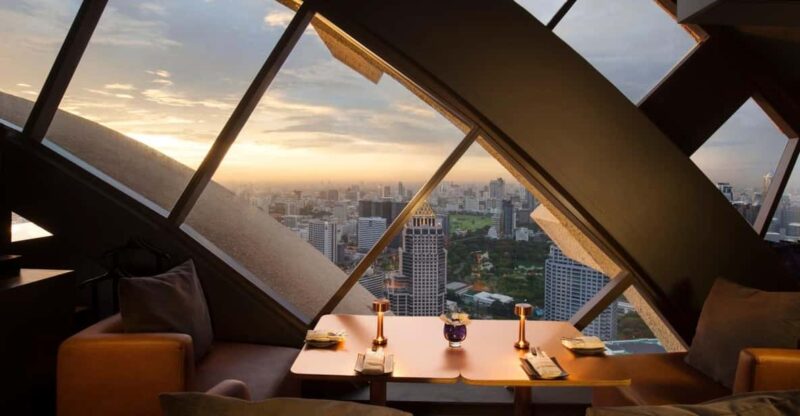 Bangkok: Vertigo TOO Banyan Tree - Sophisticated Ambiance and Decor