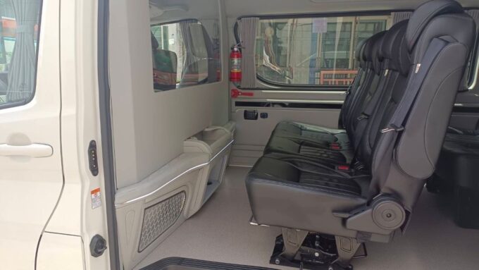 Bangkok: VIP Van Transfer Pattaya/HuaHin/Ayuthaya and More - Reservation and Cancellation