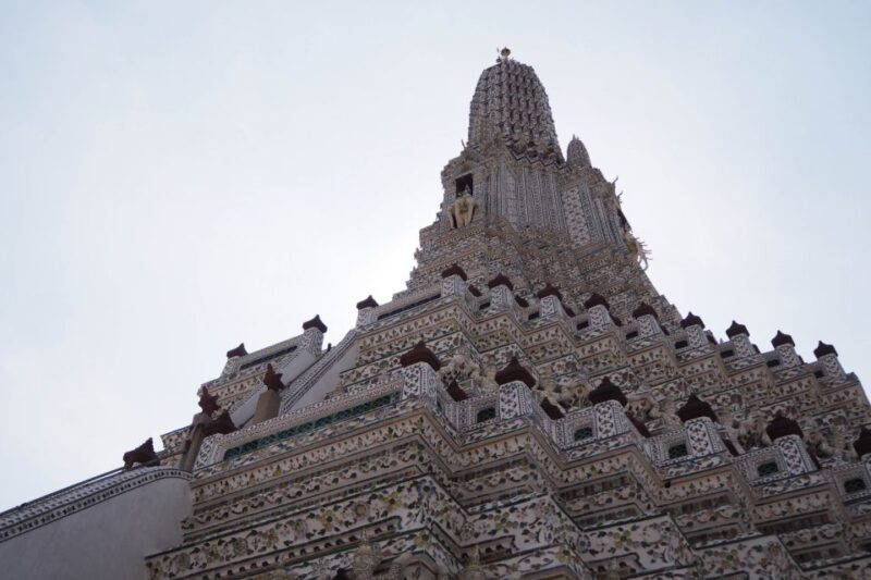 Bangkok: Wat Arun Self-Guided Audio Tour - App and Features