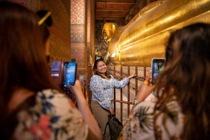 Bangkok: Wat Pho and Wat Arun Guided Walking Tour - Authenticity and Cultural Insights