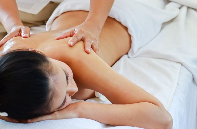 Bangkok: Wat Pho Thai Massage in Your Hotel Room - Massage Experience