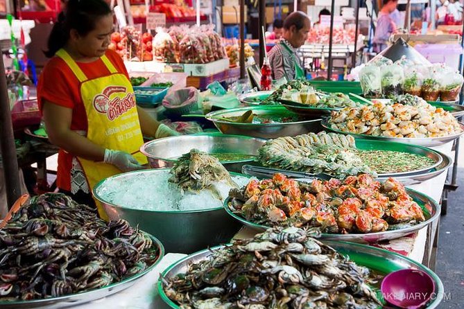 Bangkoks Grand Palace & Top Sights Walking Tour - A Knowledgeable Guide