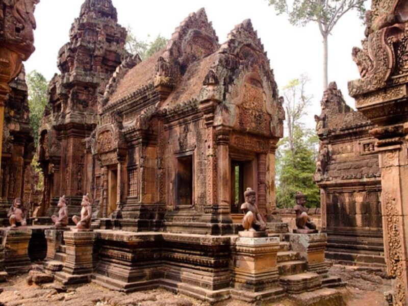 Bantreay Srei (Lady Temple), Kbal Spean and Landmine Museum - Itinerary