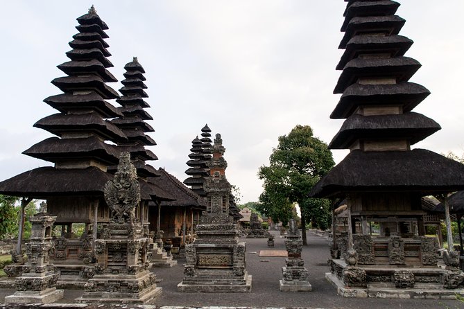 Banyumala Waterfalls With Tanah Lot Sunset Tour - Accessibility