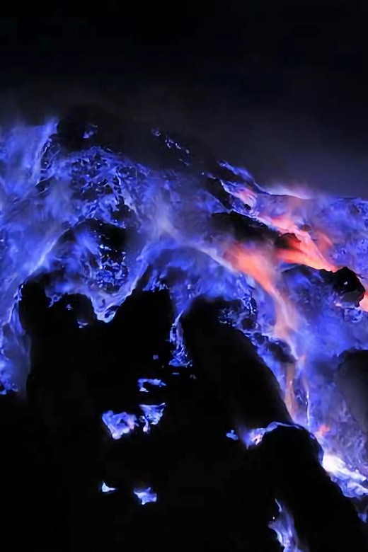 Banyuwangi: Ijen Blue Fire Tour With Transfer Services - Itinerary and Experience