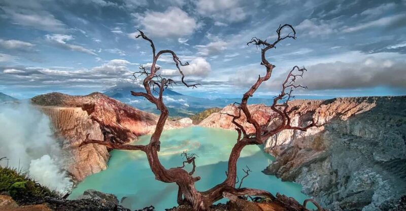 Banyuwangi : Mt Ijen With Tour Guide and Transfer Service - Key Points
