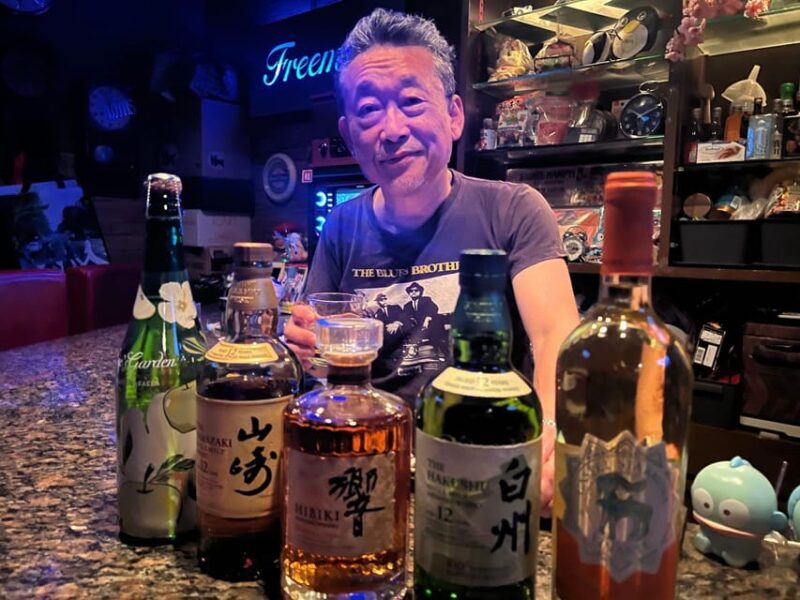 Bar Hopping: Create Lasting Memories With TOMODACHI Guides! - Discover Unique Culinary Gems and Artistic Expressions