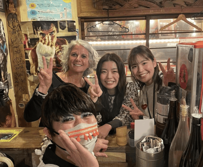 Bar Hopping: Create Lasting Memories With TOMODACHI Guides! - Safe and Friendly Guidance