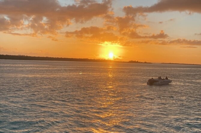 Barbados- Luxury Sunset Coastline Cruise All Inclusive - Getting to the Cruise