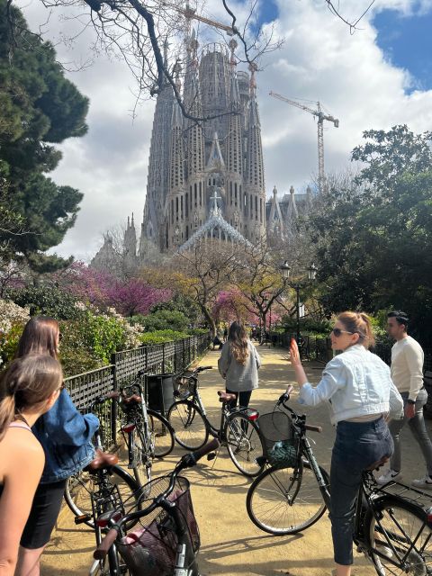 Barcelona: 1-Day Bike Rental - Experience Highlights