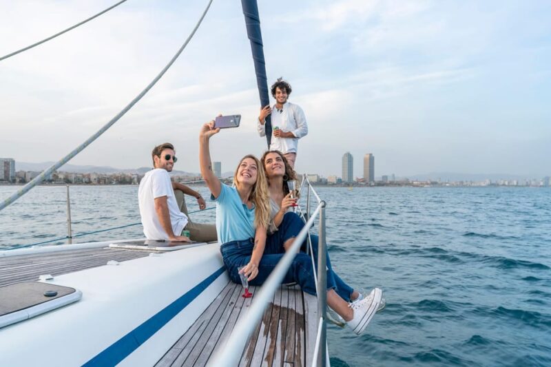 Barcelona: 1 Hour Sailing Tour in a Sailboat - Key Points