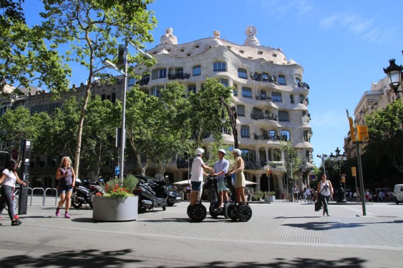 Barcelona: 2.5-Hour Gaudí Segway Tour - Segway Operation and Safety