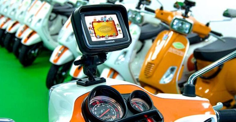 Barcelona: 24-Hour Vespa GPS Self Tour - Driving Requirements