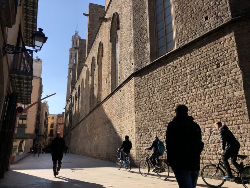 Barcelona: 3-Hour Bike Tour With a Local Guide - Key Points