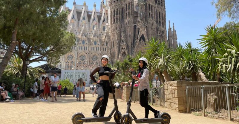 Barcelona: 3-Hour Sagrada Familia Escooter Tour - Key Points