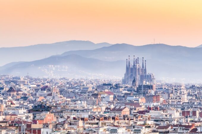 Barcelona: 3-Hour Sagrada Familia Escooter Tour - Cancellation and Rescheduling