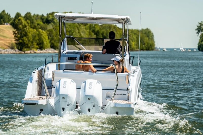Barcelona: 8-hours Private Tour on a Motorboat - Experience and Activities