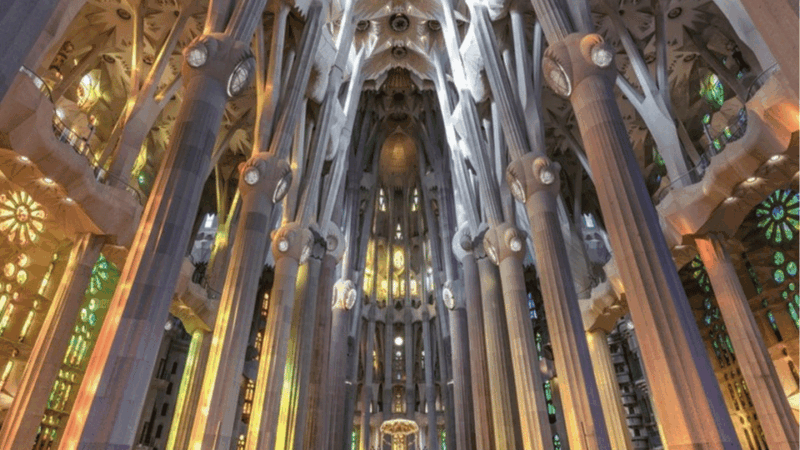 Barcelona: Architecture & Art Nouveau Audio Tour - Architectural Landmarks Explored