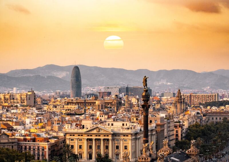 Barcelona : Bachelor Party Outdoor Smartphone Game - Highlights for the Groom-to-Be