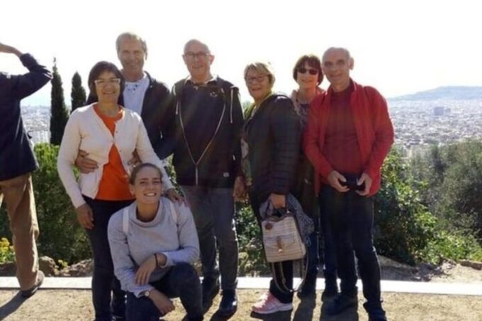 Barcelona : Bike Tour With A Guide - Additional Benefits Provided