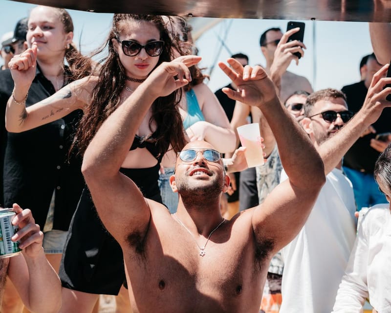 Barcelona: Boat Party - Booking Information