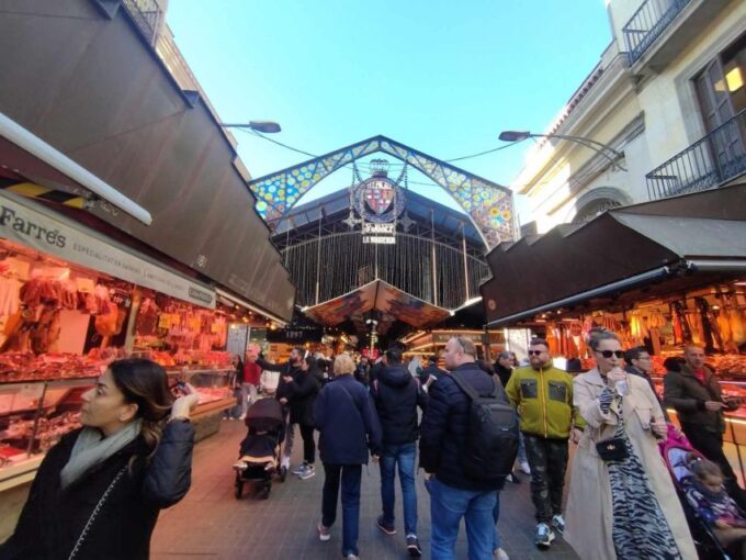 Barcelona: Boqueria Market & Barrio Gotico Street Food Tour - Frequently Asked Questions