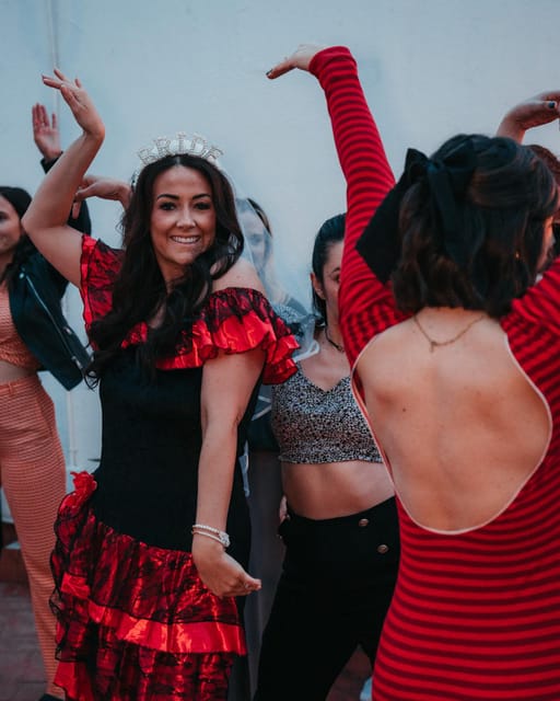 Barcelona: Bottomless Sangria & Salsa Dancing - Participant Requirements