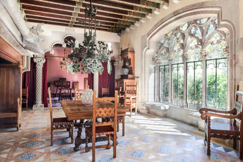 Barcelona: Casa Amatller Guided Visit With Chocolate Gift - Experience Highlights