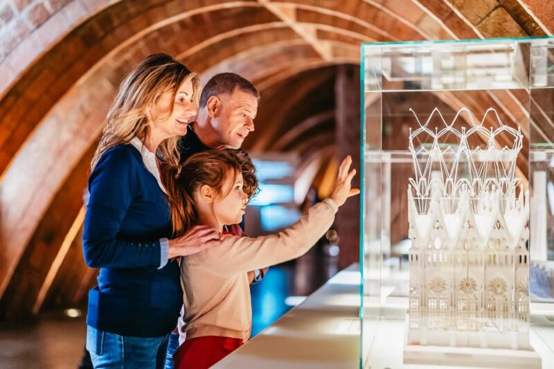 Barcelona: Casa Milà Early-Morning Access Guided Tour - Guided Experience