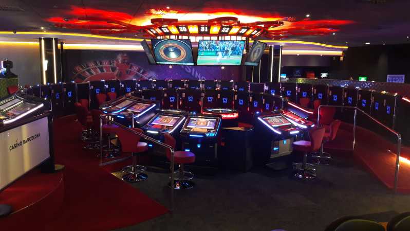 Barcelona: Casino Barcelona Entry With Cocktail and Gift - Accessibility and Restrictions