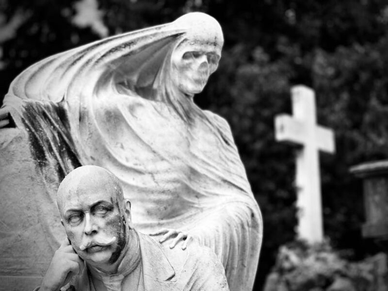 Barcelona: Cemetery Tour - Gothic Graves & Local History - Itinerary Highlights