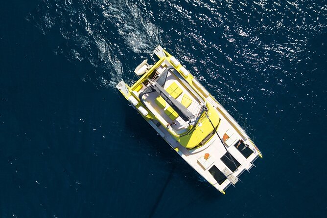 Barcelona Chill Out Catamaran - 100 Reviews and Badge of Excellence