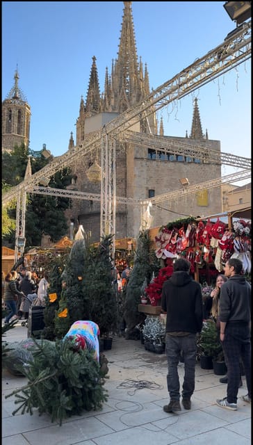 Barcelona: Christmas Lights and Markets Bike Tour - Stops Along the Way