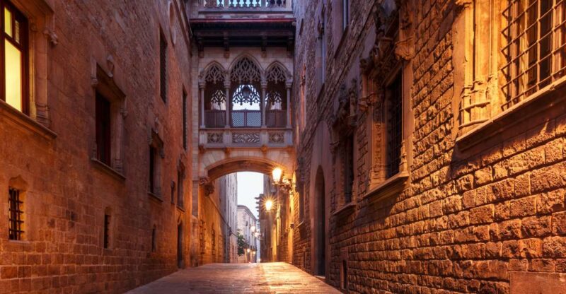 Barcelona City: El Raval and Gothic Quarter Audio Tour - Tour Highlights