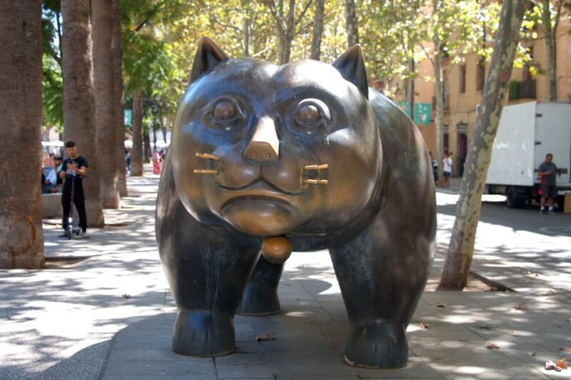 Barcelona City: El Raval and Gothic Quarter Audio Tour - Audio Tour Features
