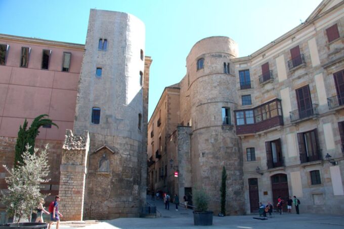 Barcelona City: El Raval and Gothic Quarter Audio Tour - Frequently Asked Questions