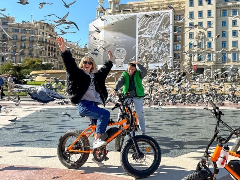 Barcelona: City Highlights Guided E-Bike Tour - Itinerary Details
