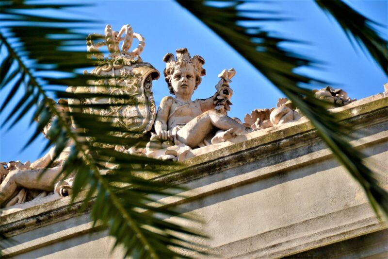 Barcelona: Ciutat Vella, a Self-Guided Secret City Game - Discovering Hidden Architectural Gems