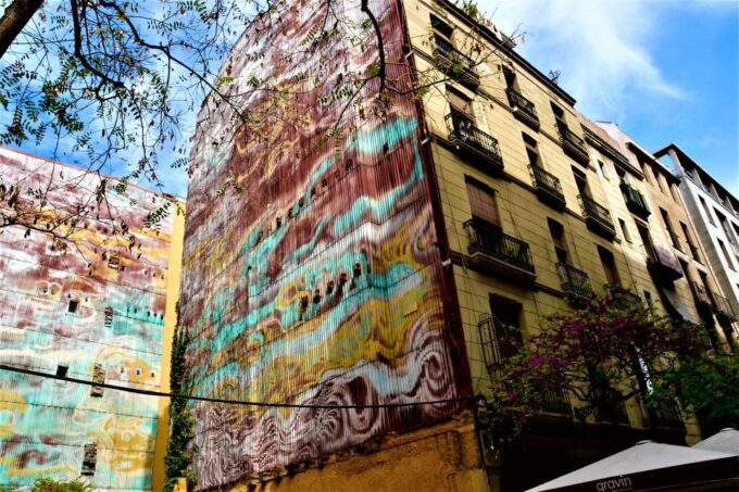 Barcelona: Ciutat Vella, a Self-Guided Secret City Game - Navigating the Self-Guided City Tour
