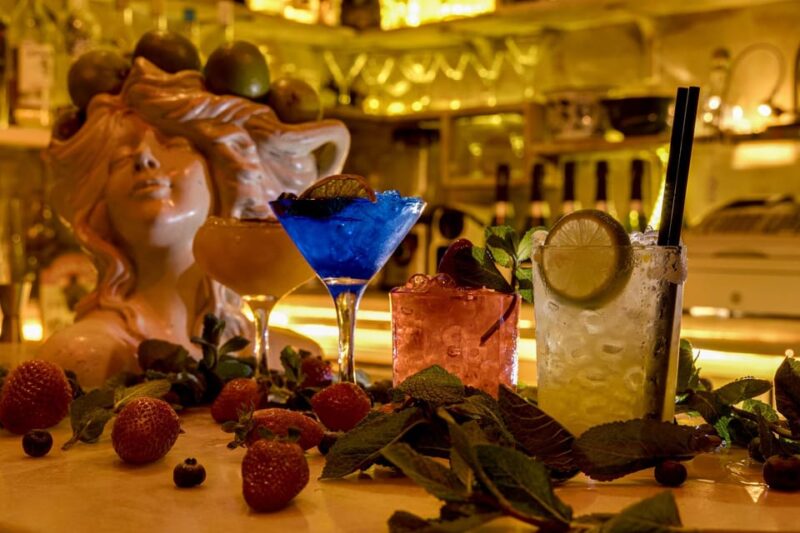 Barcelona: Cocktail Making Class With Tapas - Getting to the Activity