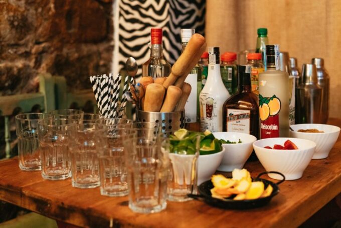 Barcelona: Cocktail Master Class by Mixologist With Tapas - Availability and Selling Information