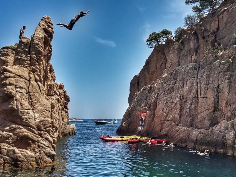 Barcelona: Costa Brava Hiking, Sea Kayaking & Lagoon Dipping - Tandem Kayaking Among Sandstone Cliffs
