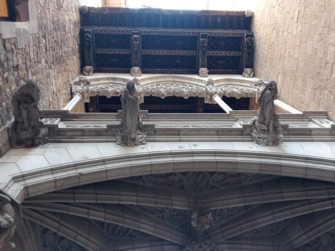 Barcelona: Curious Legends and Traditions of Old Town Tour - Unique Insights Into Barcelonas Culture