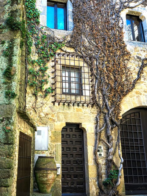 Barcelona Day Trip: Girona Costa Brava Top Beach Group Tour - Starting Point and Travel