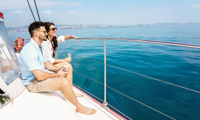 Barcelona: Daytime or Sunset Catamaran Cruise With Drink - Customer Feedback Highlights