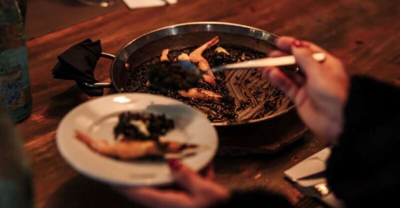 Barcelona: Drunken Tapas Crawl With Food Tasting And Drinks - Key Points